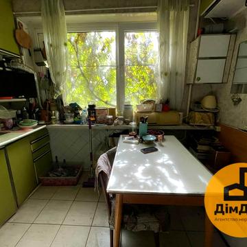 Вишгородська вул., 40/14