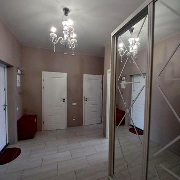 Петропавлівська вул., 40