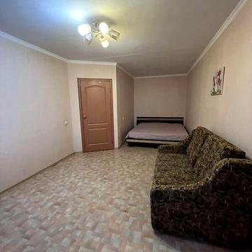 Довгострокова оренда 1к Квартира Алексєєнко Надії вулиця