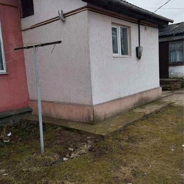 Продам 1/2будинку м Корець
