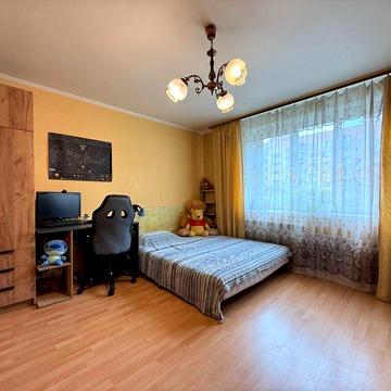 Продам 2 кімнатну квартиру вул. Вереснева 24а