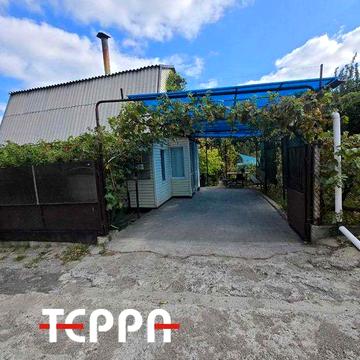 Продаж 2-поверхового будинку з каміном Бабурка