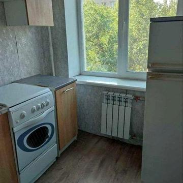 Продам 1к.кв. Дворец Спорта(404029)