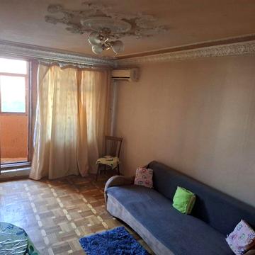 Сдам 1 комнатную квартиру возле метро Героев Труда