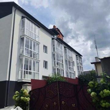 Продаж сирих 1-к квартир у новобудові біля озера