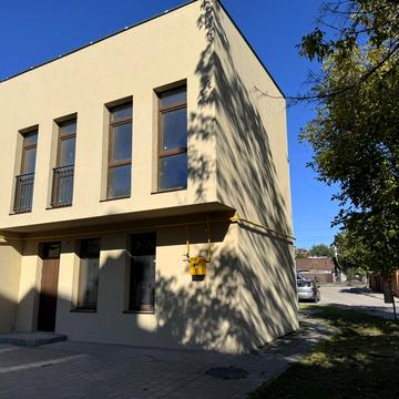 Глинянський Тракт вул., 102