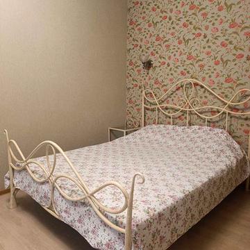 Сдам  2 к квартиру на Пушкинской.