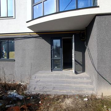 Захисників вул., 11