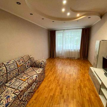 Оренда двокімнатної квартири, р-н Сади 2 ( ТЦ ПАРАВОЗ)