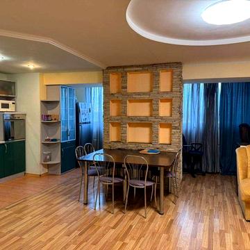 Продам 3х кімнатну квартиру Сокіл 2, Бульвар Слави