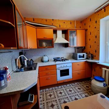 Лазурна вул., 42