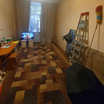 Пантелеймона Куліша вул., 16