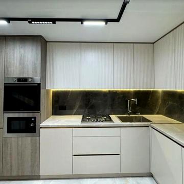 Продаж 1к квартири 42 кв. м на вул. Генерала Мирона Тарнавського
