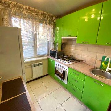 Продам хорошую 2х комнатную квартиру на Металургов.