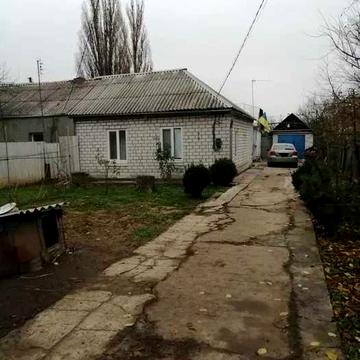 Продам  полдома  +  дом.