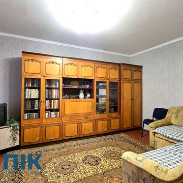 Срібнокільська вул., 14