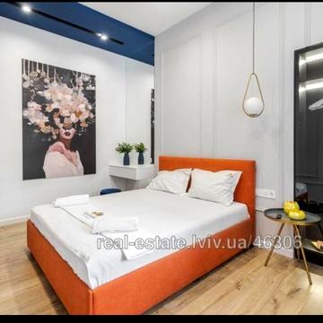 Миколи Леонтовича вул., 11