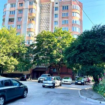 р 3-кімнатна квартира, автономне газове опалення