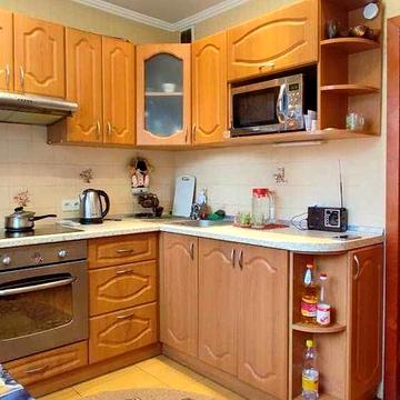 Продаж 3-х кім. квартири  біля метро Теремки в 2 хвилинах