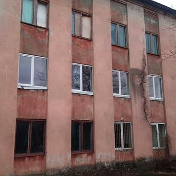 Заводська вул., 1