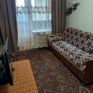 Олександра Довженка вул., 14-Б