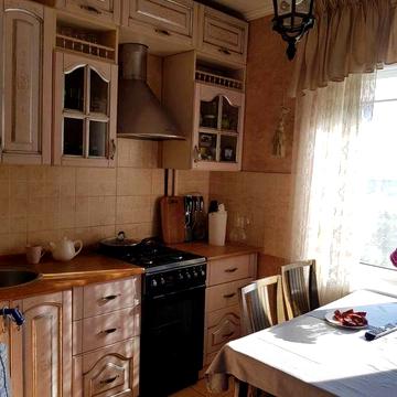 Здам  з ремонтом 1- кімнатну квартиру просп. Романа Шухевича 14А.