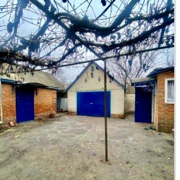 Продажться будинок