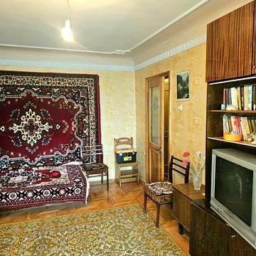 Продаётся реальная 1 к.кв. Одесская (Зерновая) 4/10