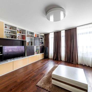 Видова 3 кімнатна квартира в Голосіївському районі 97 кв.м