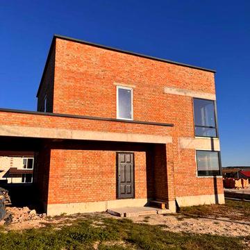 Продається двоповерховий будинок у с. Колоденка