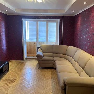 Миколи Закревського вул., 77