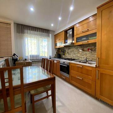 У продажу 3х кім. квартира в центрі м. Самар
