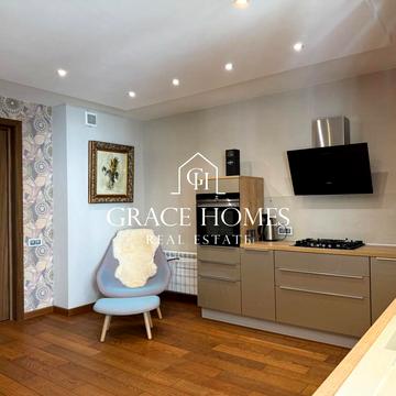 Межигірська вул., 28