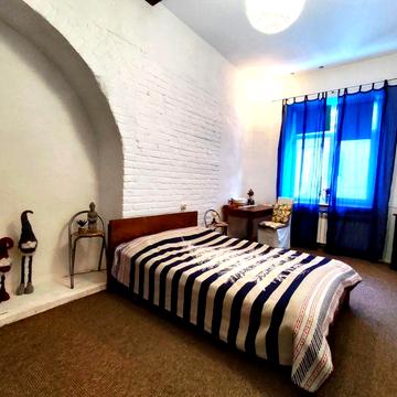 Сдам свою 1 комнатную, Центр, Центральный Рынок, площадь Конституции.