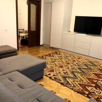 Вперше здаю гарну, світлу та затишну квартиру біля метро Печерська!