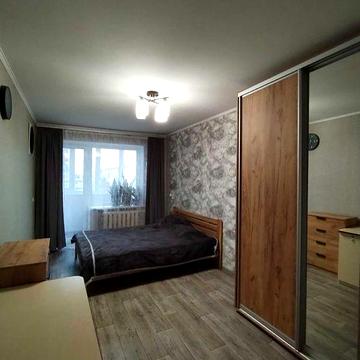 Продам 2 к. квартиру. пр. Перемоги