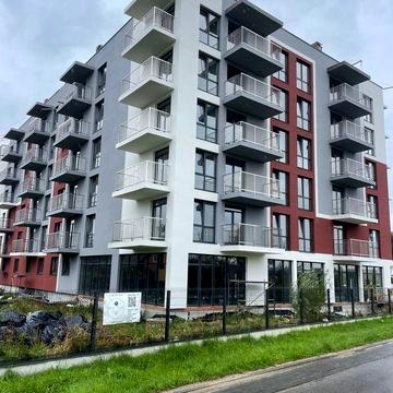 Продаж 2-ох кім квартири плюс кухня студія Львів ЖК Південний