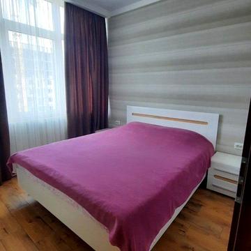 Перлинна вул., 6