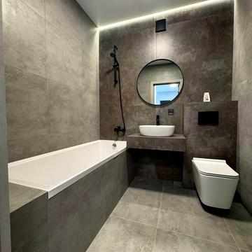 Студентська вул., 24