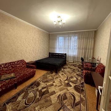 Академіка Заболотного вул., 79