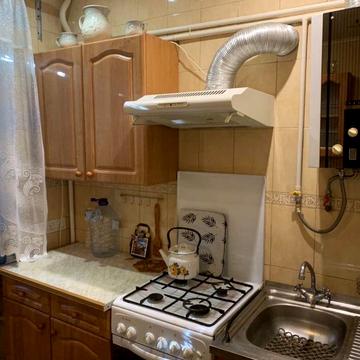 Продам 2х.кв. 1/2 кирпич на Алексеевке. Сертификат