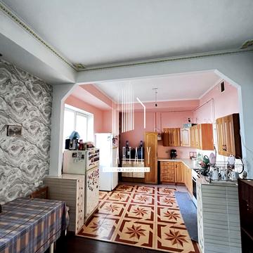 Івана Дяченка вул., 20