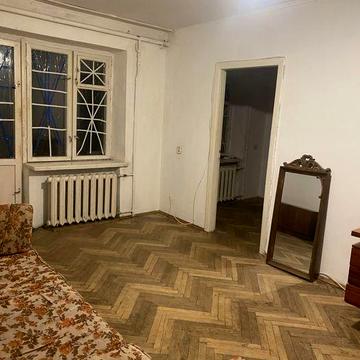 Оренда 2 к. квартири по вул. Івасюка