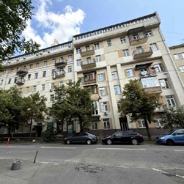 Липська вул., 19/7