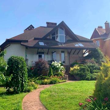 Будинок в Києві в КМ Богатирське біля Дніпра