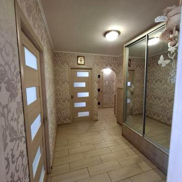 Продаж 3-кімнатної квартири на вул. Келецька, 126 Вишенька,