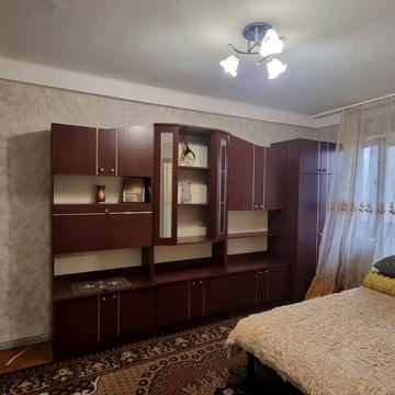 Алішера Навої просп., 78