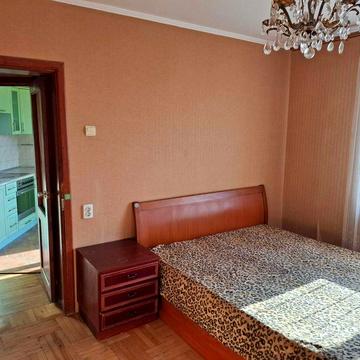 Оренда 3 кім. квартири, вул. Пасічна 104.