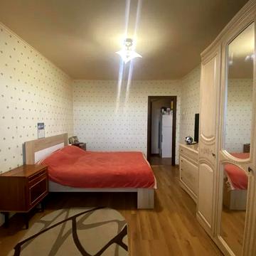 Слобожанський просп. (ім. газети Правда), 19