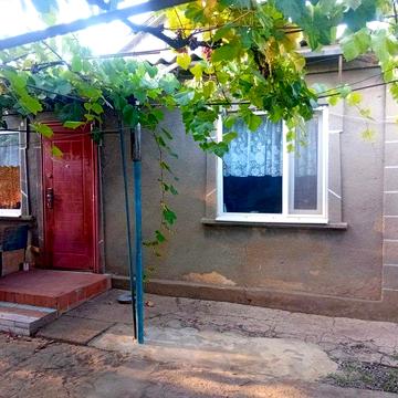 Продам каменный дом в Беляевке .